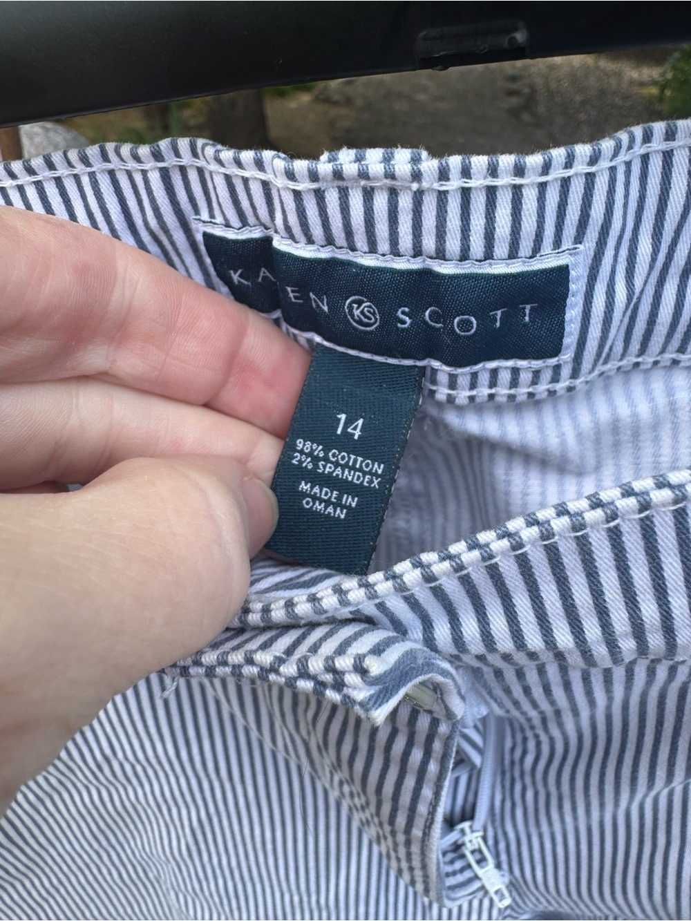 Karen Scott Blue and White Striped Capris with Button Cuffs - Picture 11 of 13